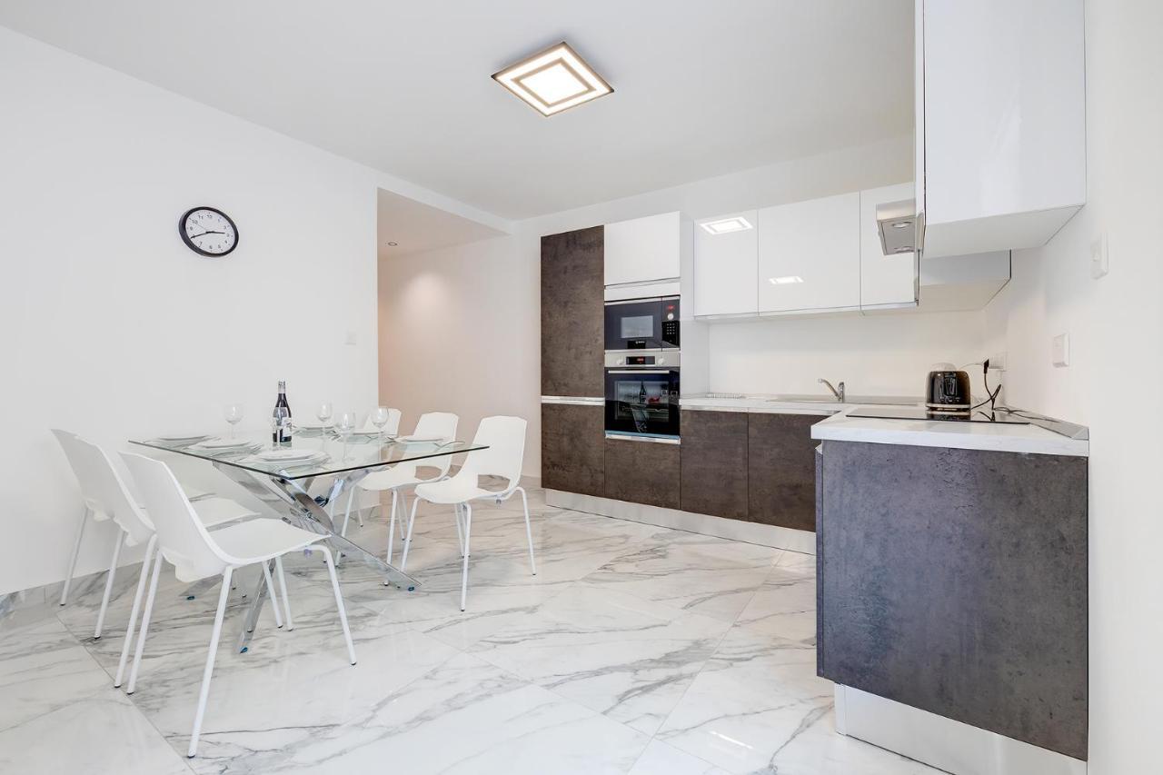 Cosy Apartment Steps To St George'S Bay St. Julian's Exterior foto
