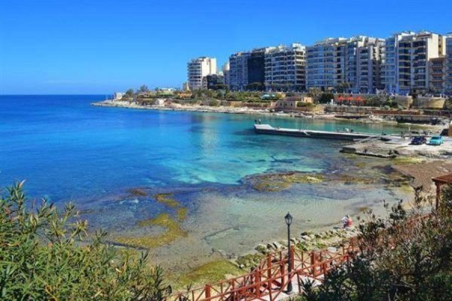 Cosy Apartment Steps To St George'S Bay St. Julian's Exterior foto